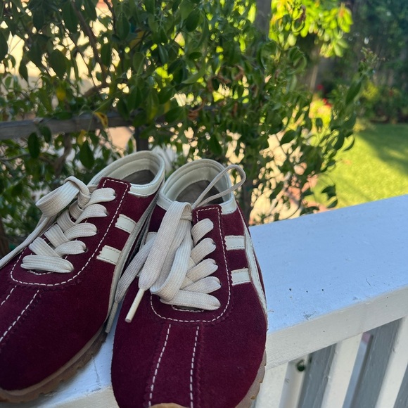 Nine West Burgundy and Cream Sneakers Cloud 9 Size 51/2 Women's Burgandy Y2K - Picture 9 of 11